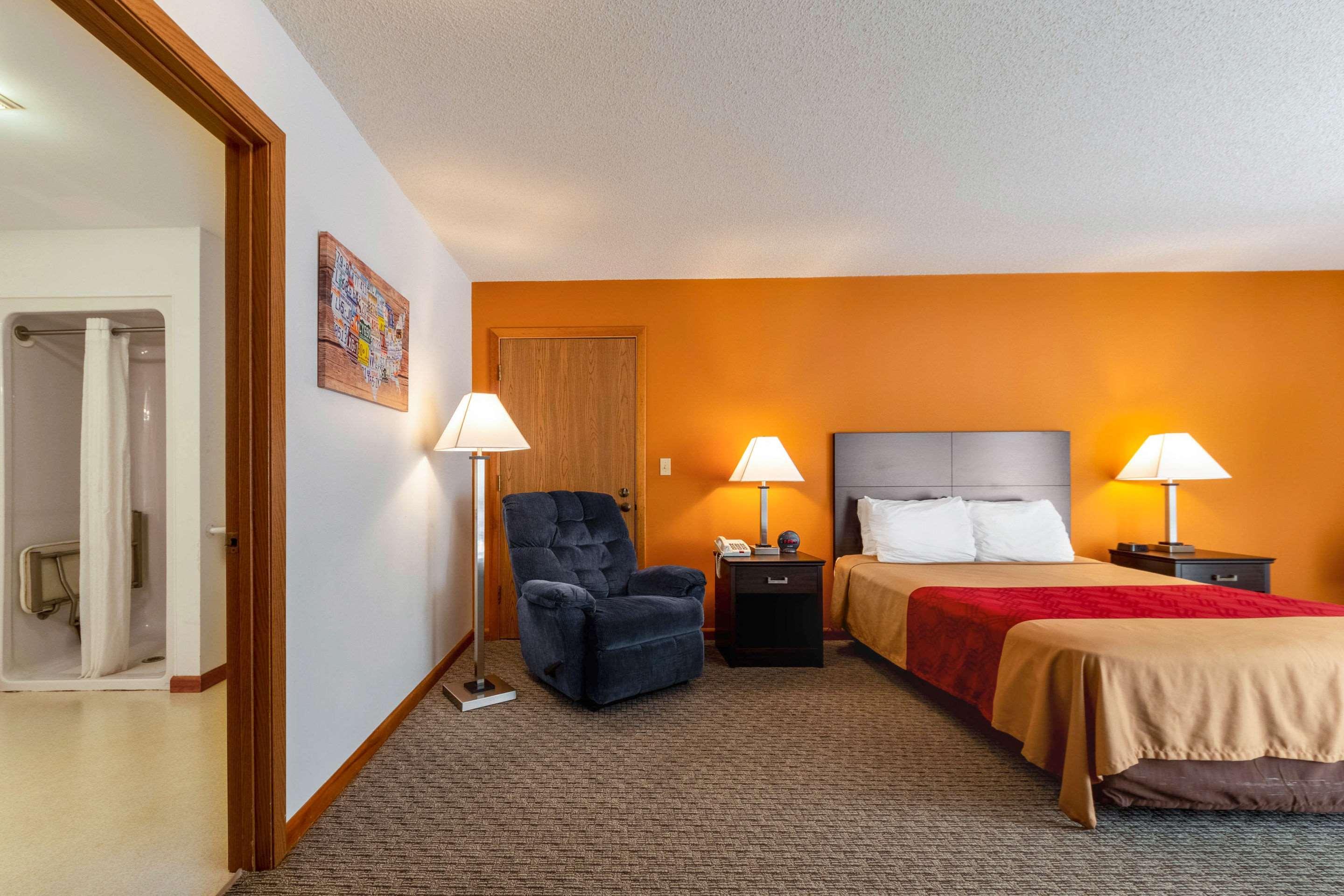 Econo Lodge Lakeshore Manistique Exteriér fotografie