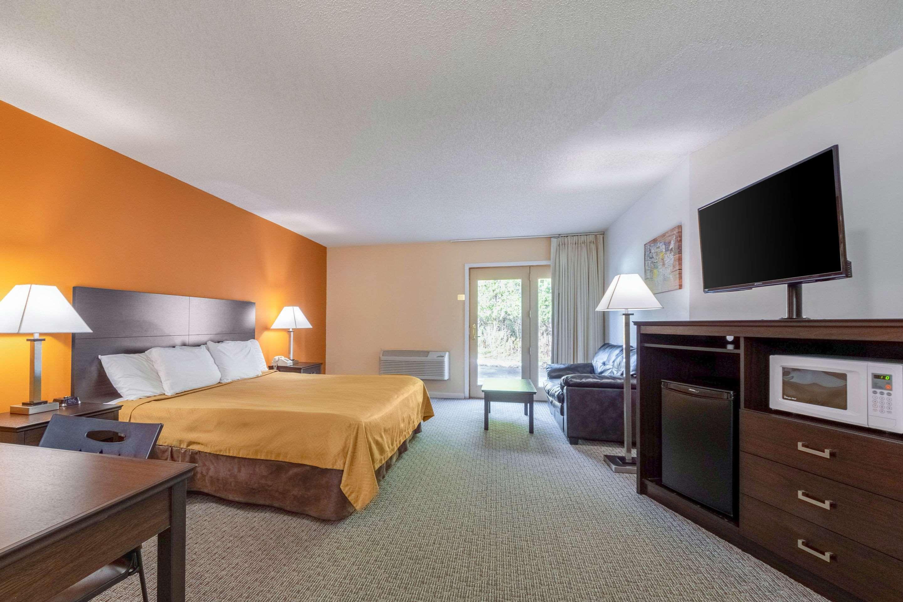 Econo Lodge Lakeshore Manistique Exteriér fotografie