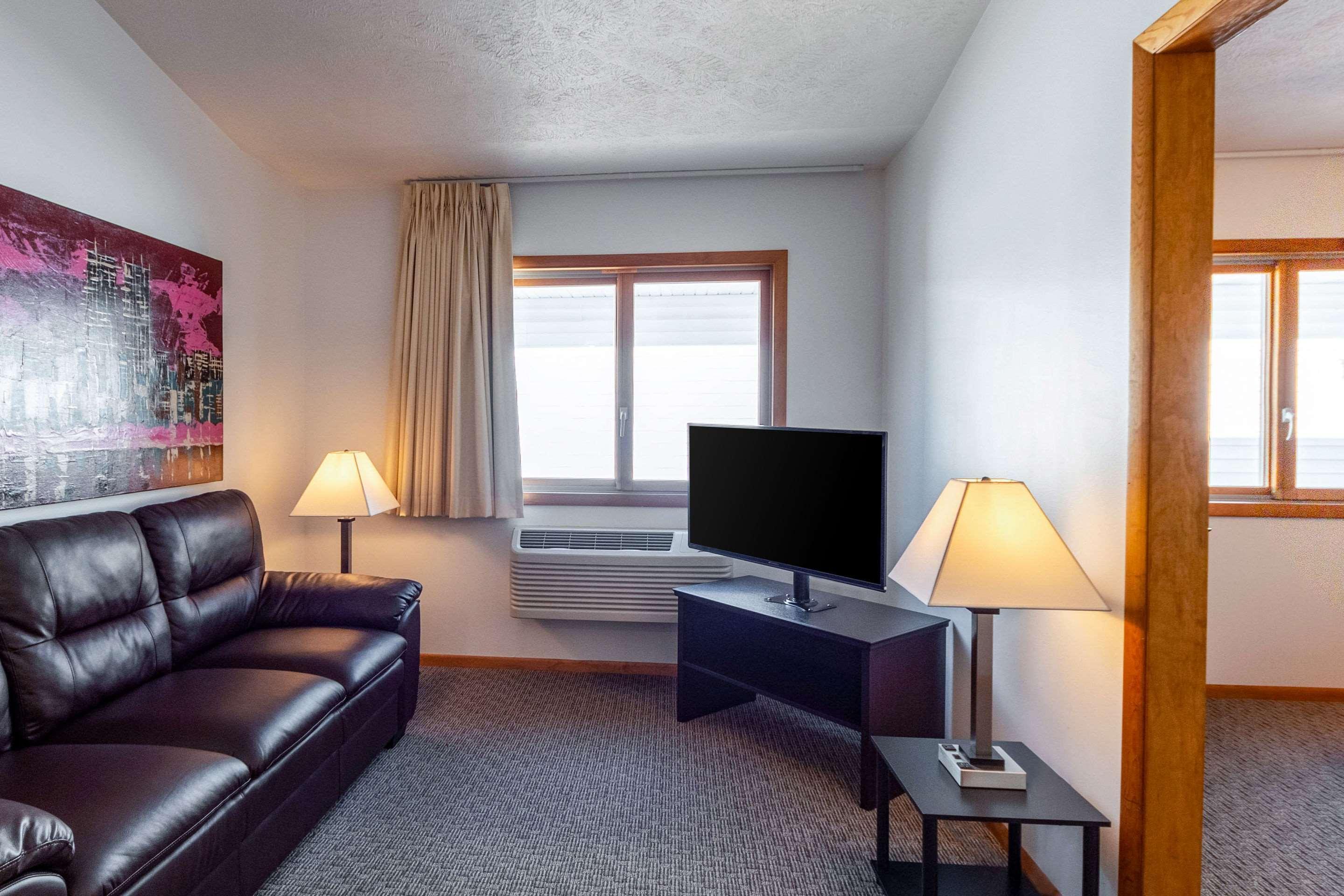 Econo Lodge Lakeshore Manistique Exteriér fotografie