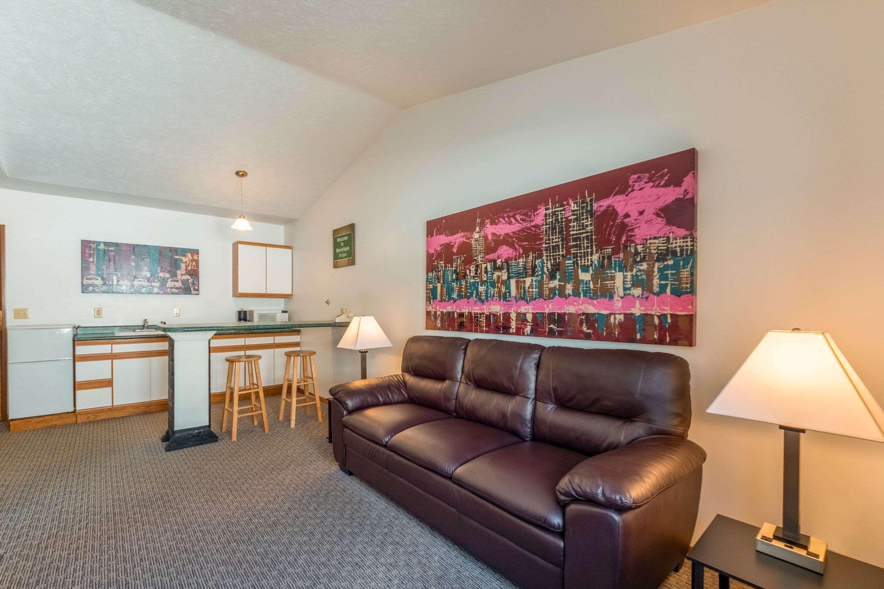 Econo Lodge Lakeshore Manistique Exteriér fotografie