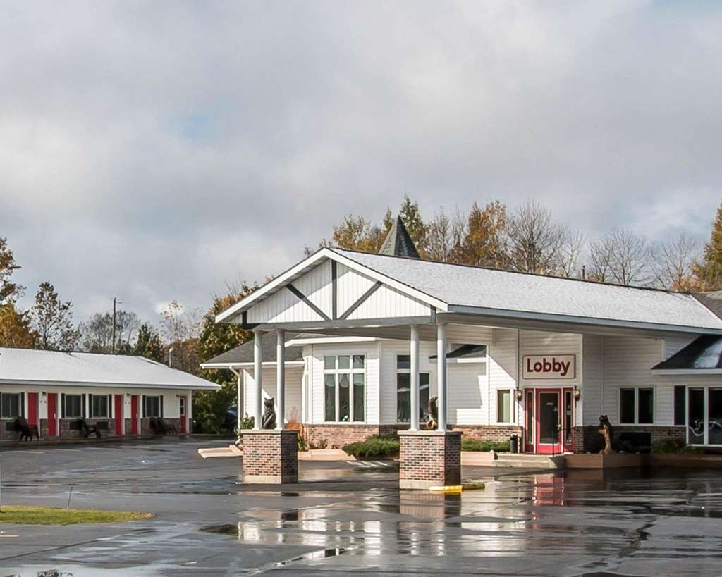 Econo Lodge Lakeshore Manistique Exteriér fotografie