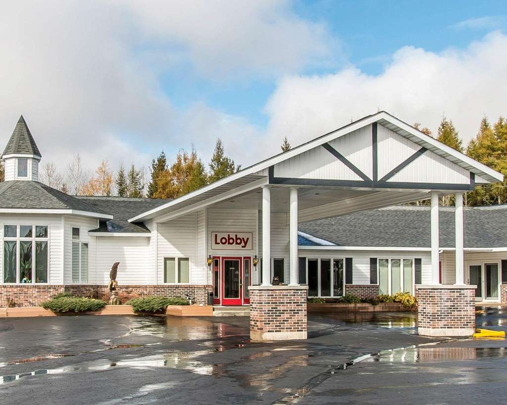 Econo Lodge Lakeshore Manistique Exteriér fotografie